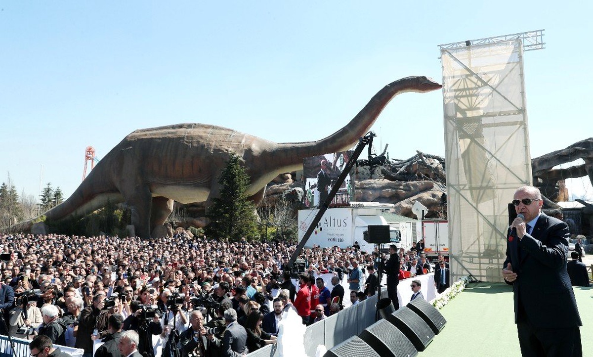 Cumhurbaşkanı Recep Tayyip Erdoğan, "Karşımızda Dörtlü Bir Çete Var, Bunları Kandil Yönetiyor" Dedi.