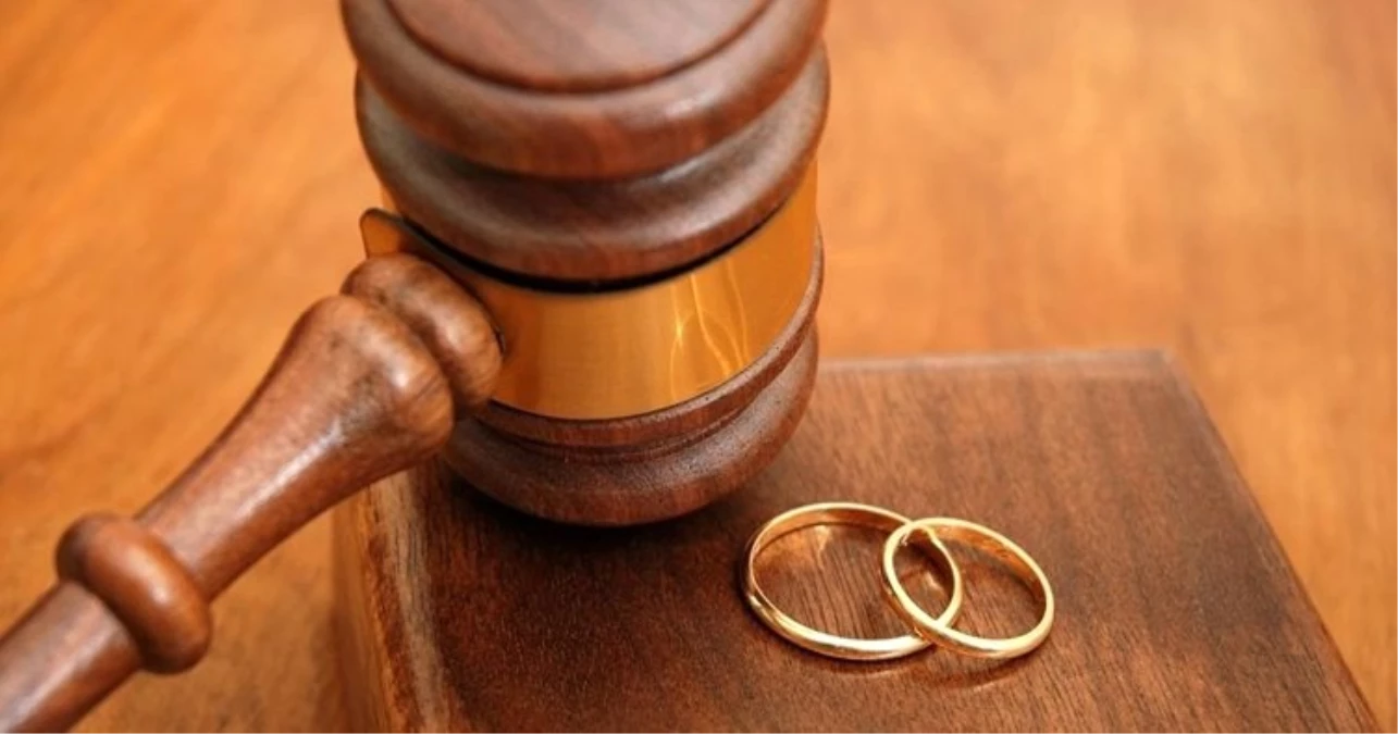 Evliliği Boyunca Eşinin Zoruyla İlkel Yaşam Sürdüren Kadın Boşanma Davası Açtı