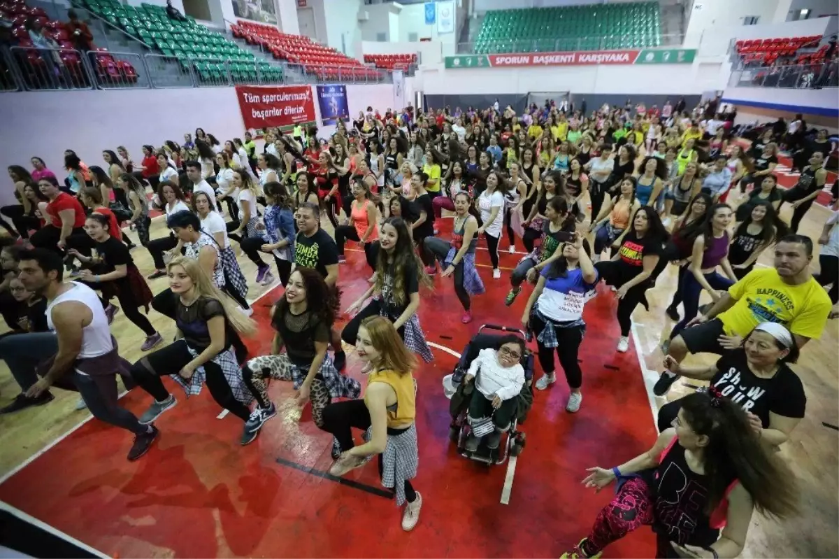 Kelebek Çocuklar İçin Zumba Yaptılar