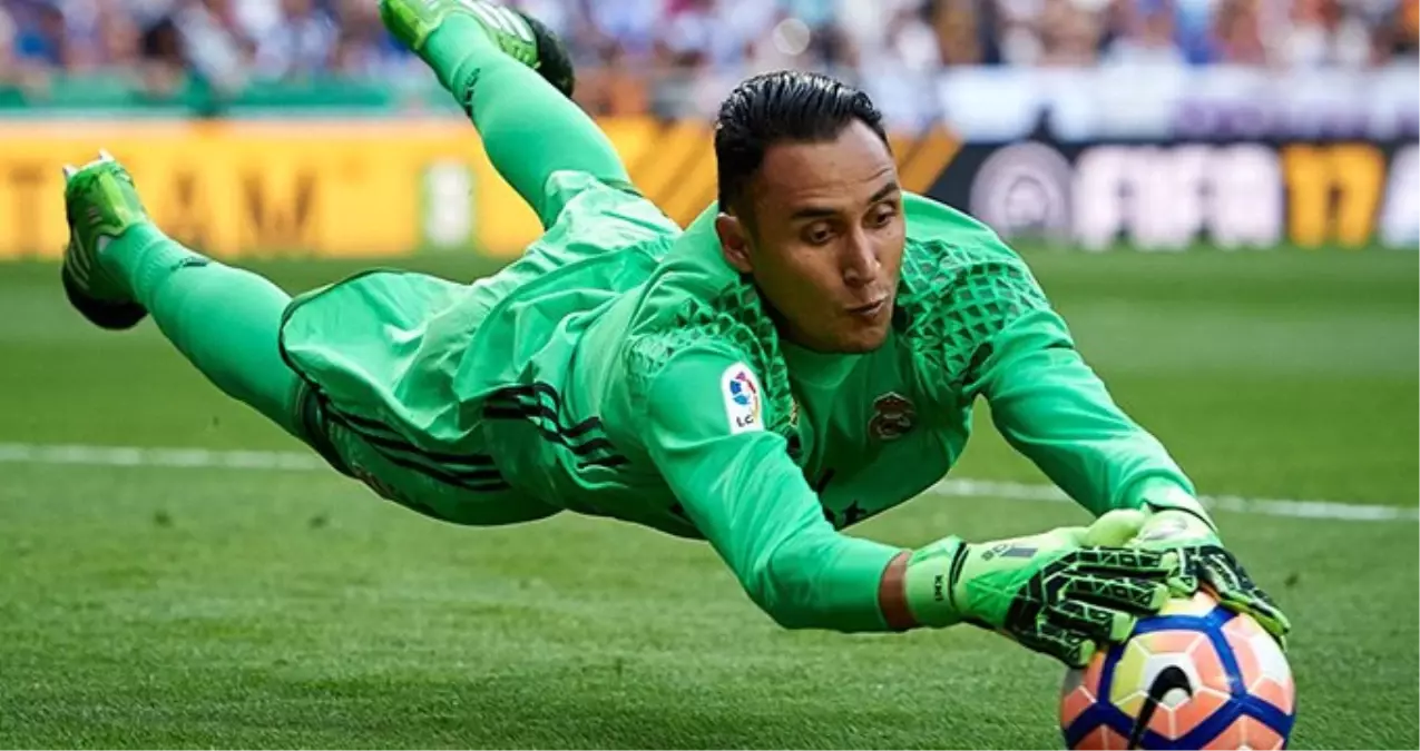 Keylor Navas, Eski Hocası Santiago Solari\'yi Topa Tuttu