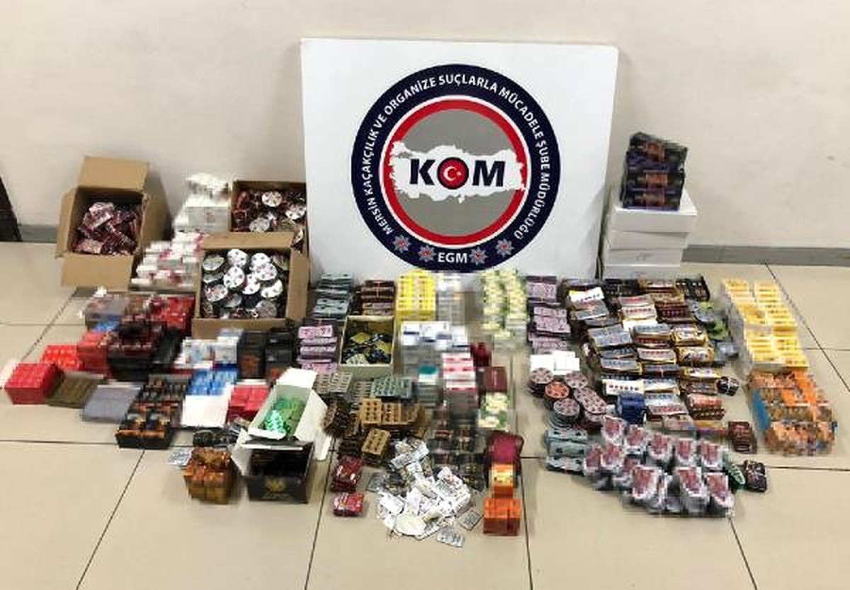 Mersin\'de 30 Bin 821 Cinsel Gücü Artırıcı Hap Ele Geçirildi