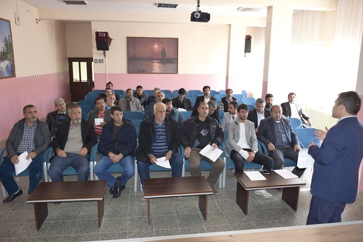 Palu\'da Çiftçiler, Hibe Desteği Konusunda Bilgilendirildi