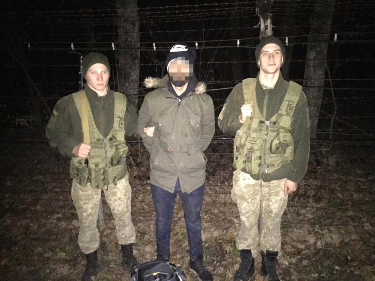 Slovakya\'ya Kaçmaya Çalışan Türk Vatandaşı Ukrayna\'da Yakalandı