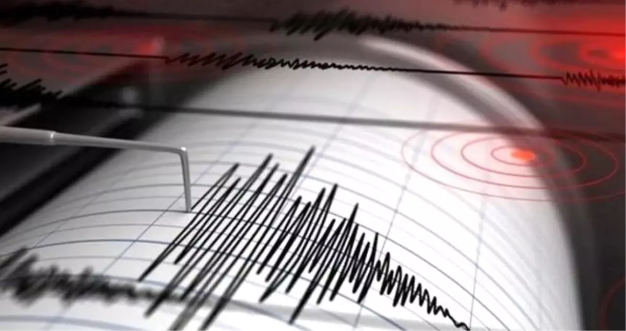 Denizli\'de Korkutan Deprem! Antalya ve İzmir\'i de Salladı