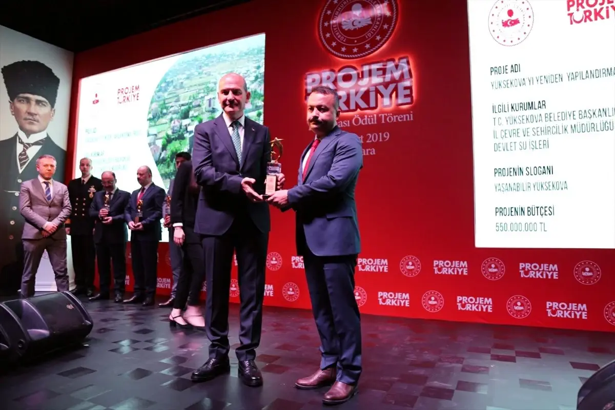 Yüksekova Belediyesinin Yapılandırma Projesine Ödül