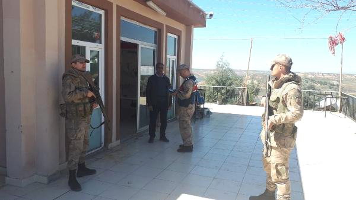 Adıyaman\'da Çeşitli Suçlardan Aranan 27 Kişi Gözaltına Alındı