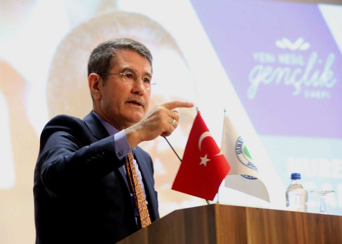 AK Parti\'li Canikli "Kariyer Günleri" Programına Katıldı