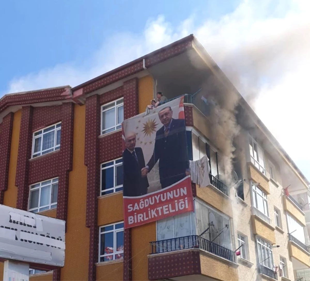Ankara\'da Yangın: 6 Yaralı