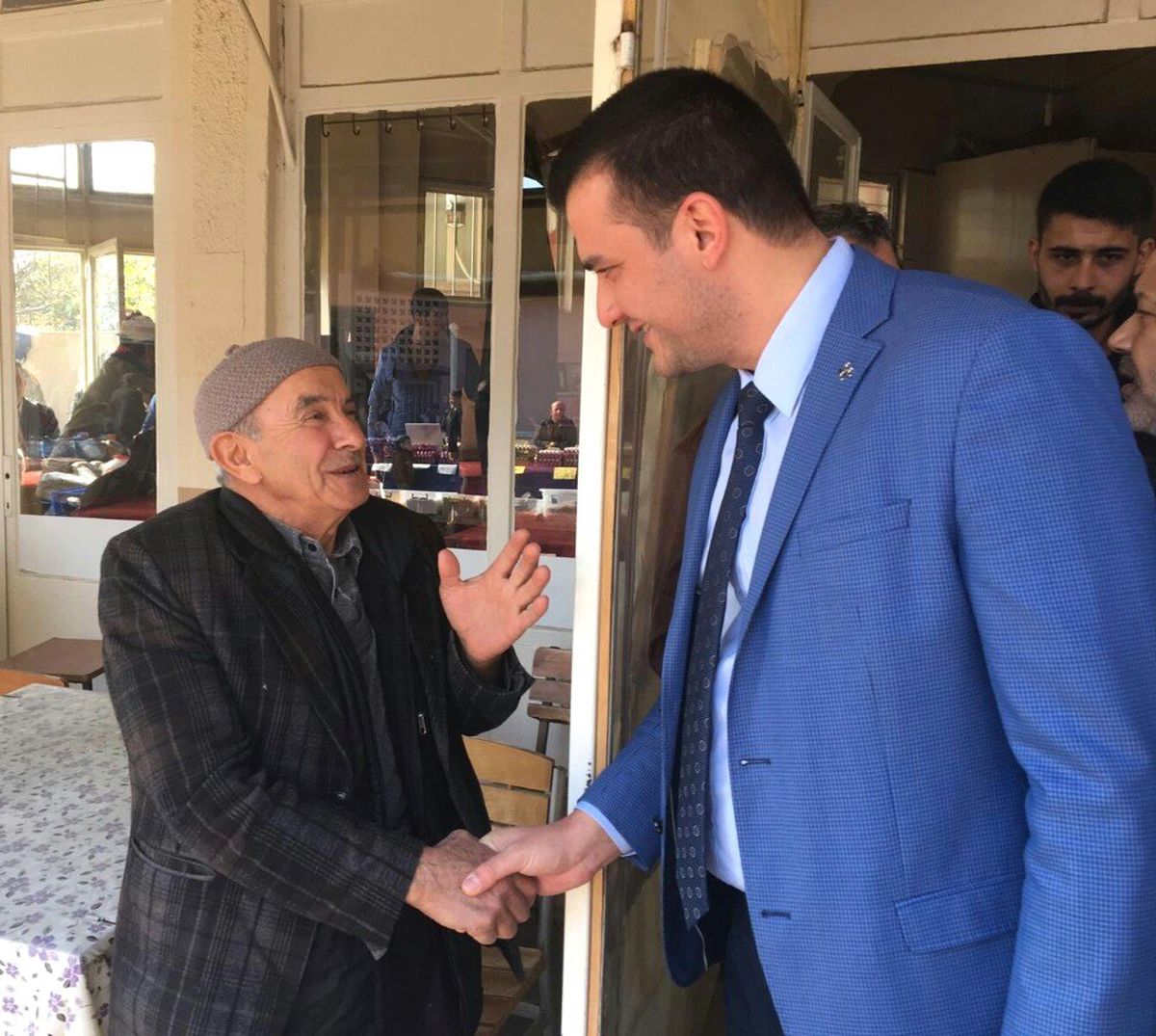 Aydın MHP Yaşlıları ve Down Sendromlu Çocukları Unutmadı