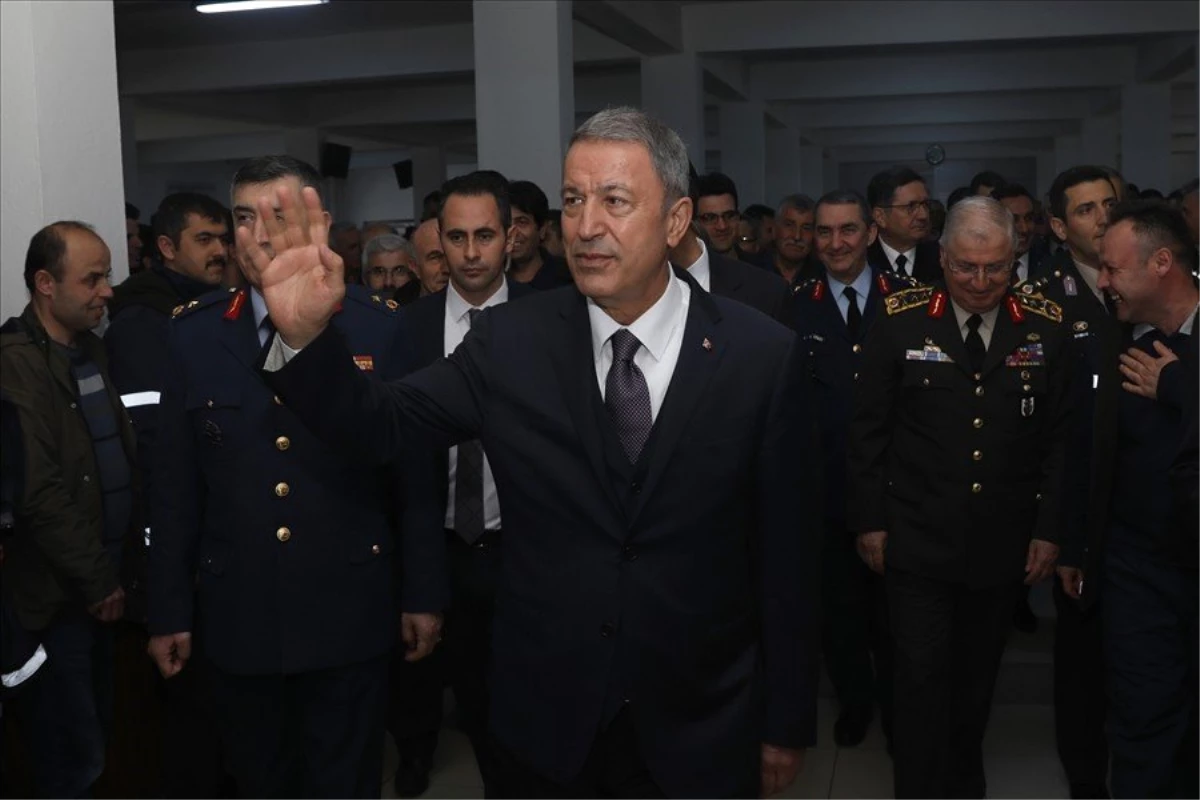 Bakan Akar: "En Önemli Mücadele Konusu Teröristlerin İçerideki ve Dışarıdaki Hamileri"