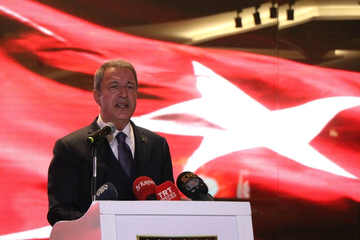 Bakan Akar, Yerli ve Yenilikçi Savunma Sanayisine Vurgu Yaptı