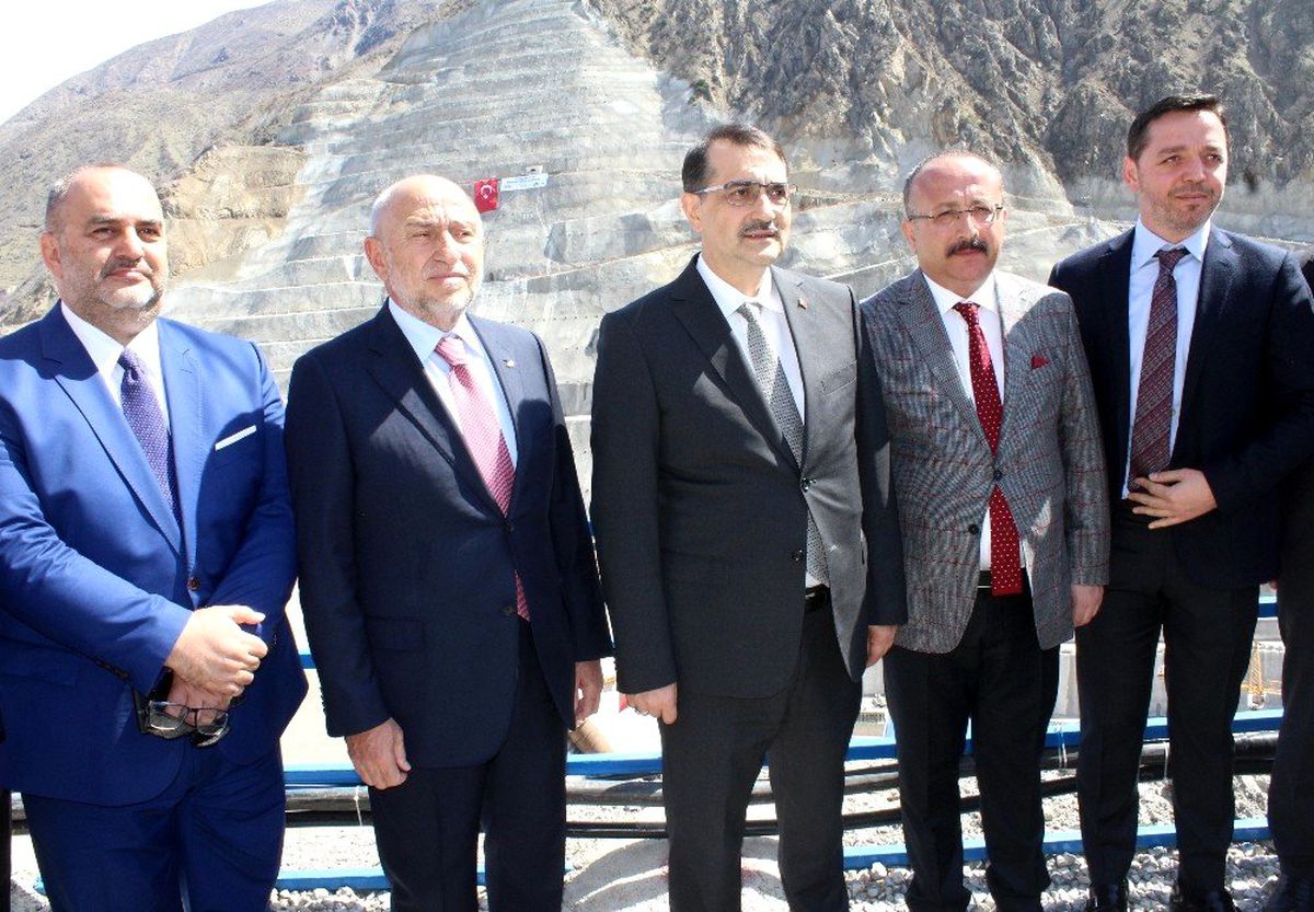 Bakan Dönmez Hidroelektrik Santralinde İncelemelerde Bulundu