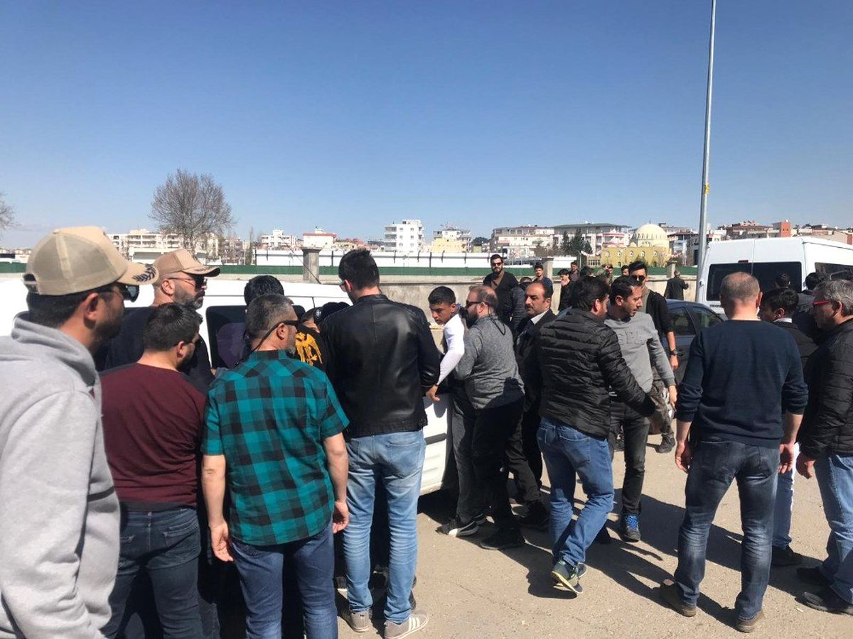 Batman\'da Nevruz Kutlamalarında 32 Kişi Gözaltına Alındı, 1 Kişi Yaralandı