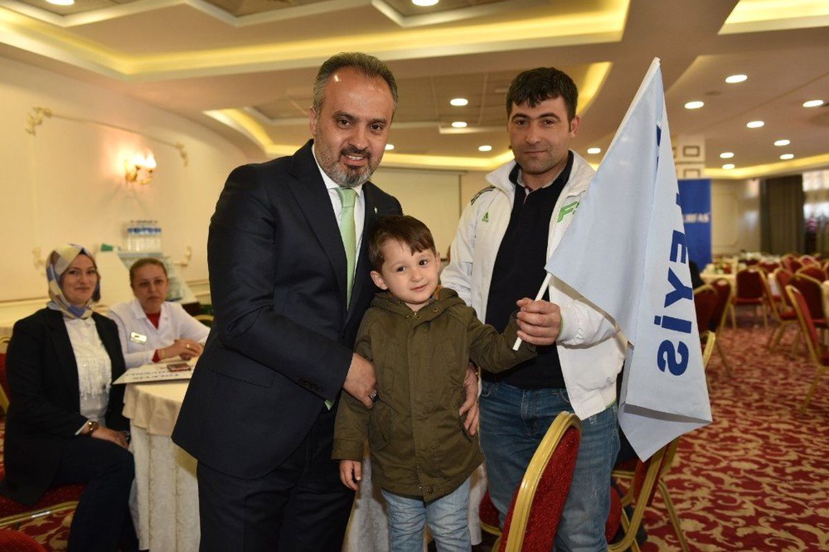 Burfaş\'ta Toplu Sözleşme Sevinci