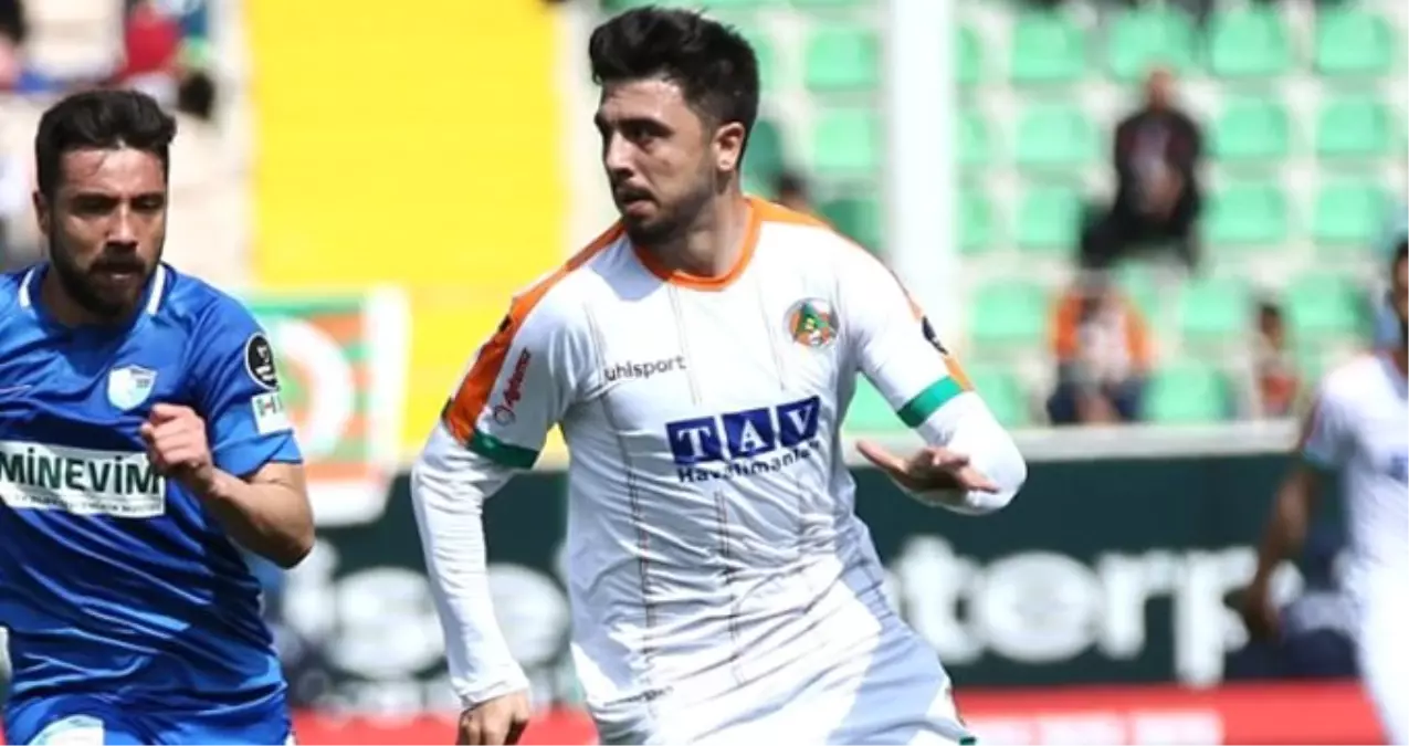 Damien Comolli, Alanyaspor\'da Forma Giyen Ozan Tufan ile Görüştü