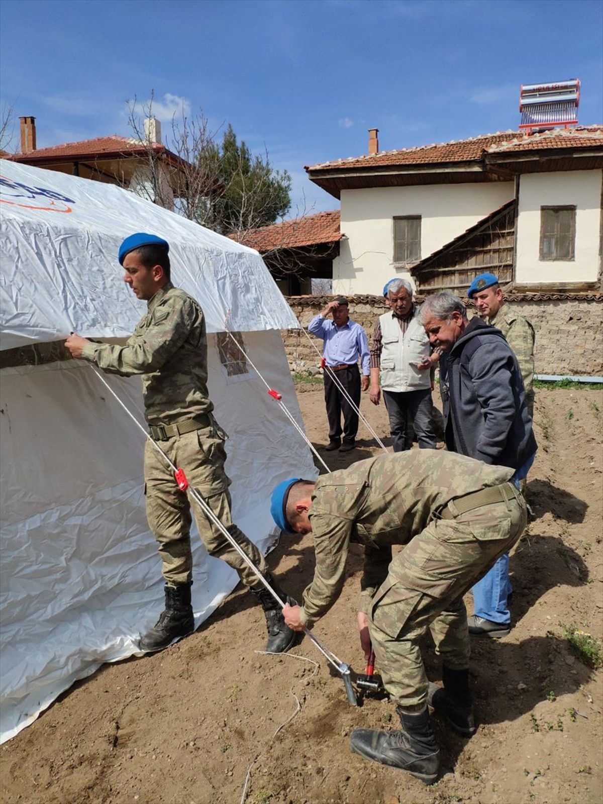 Depremzedeye Kira Yardımı