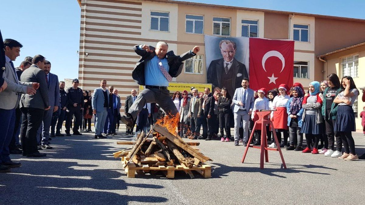 Develi\'de Nevruz Bayramı Kutlamaları Başladı