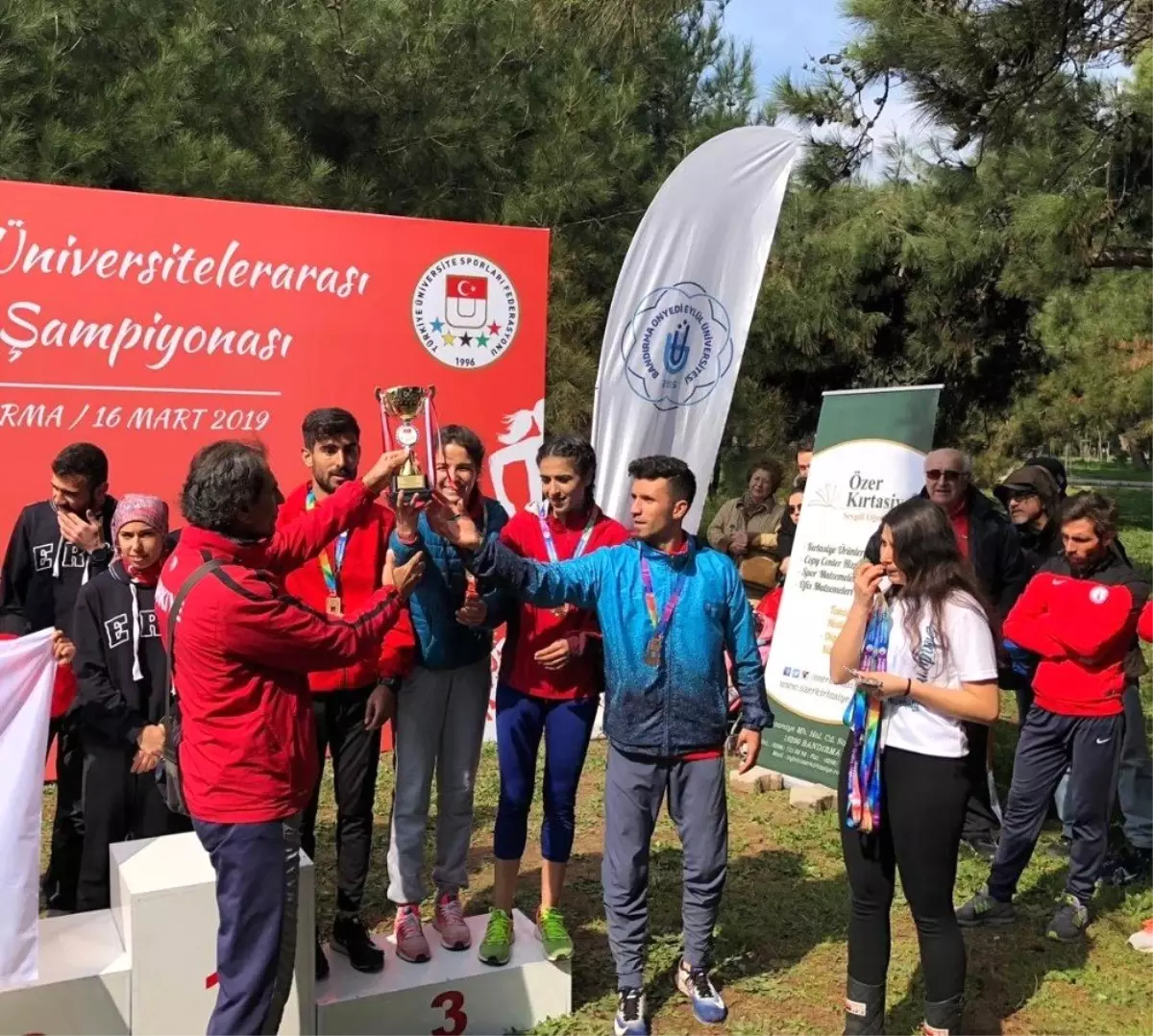 Dicle Üniversitesi Atletizmde Türkiye Üçüncüsü Oldu