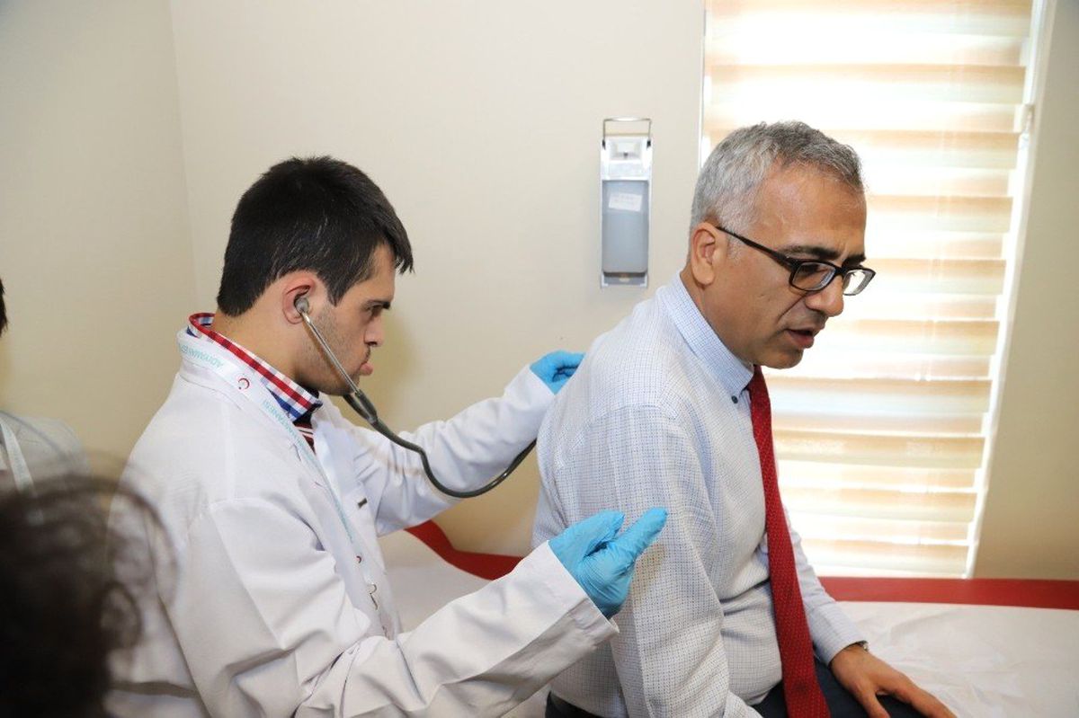 Down Sendromlu Çocuklar Doktor Oldu