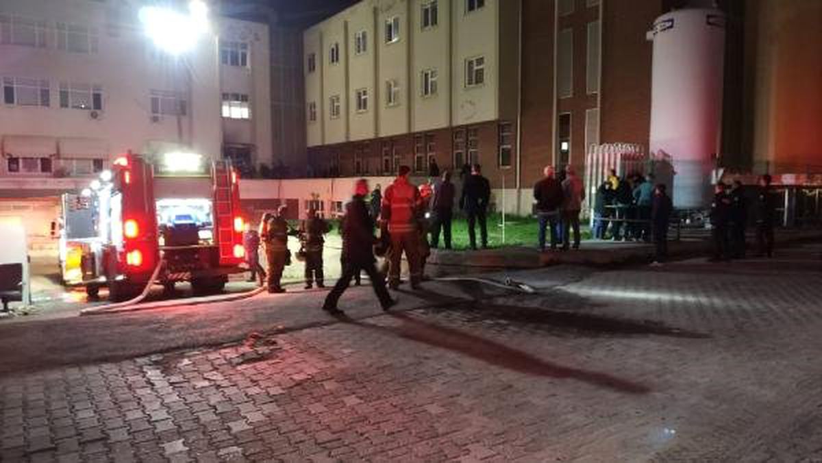 Ege Üniversitesi Diyaliz Merkezin\'de Korkutan Yangın