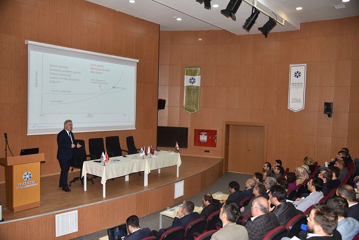 Etü\'de "Yükseköğretimde Kalite Yönetimi" Çalıştayı
