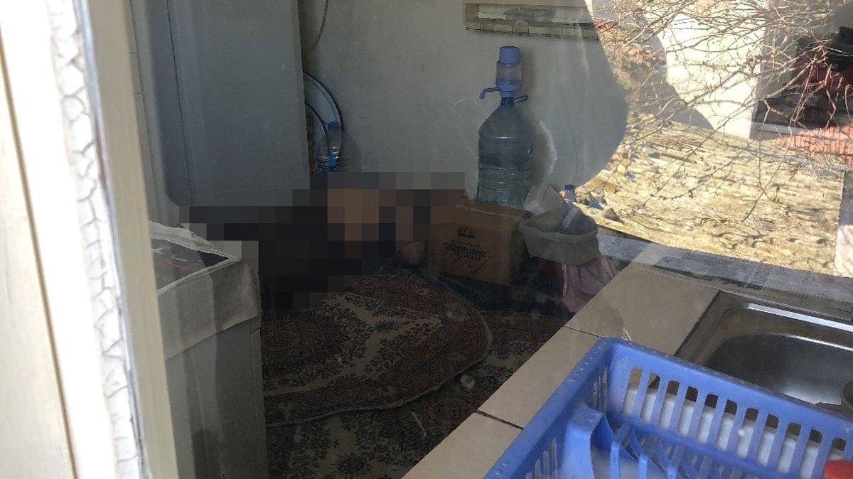 Haber Alamadıkları Komşularını Evde Ölü Buldular