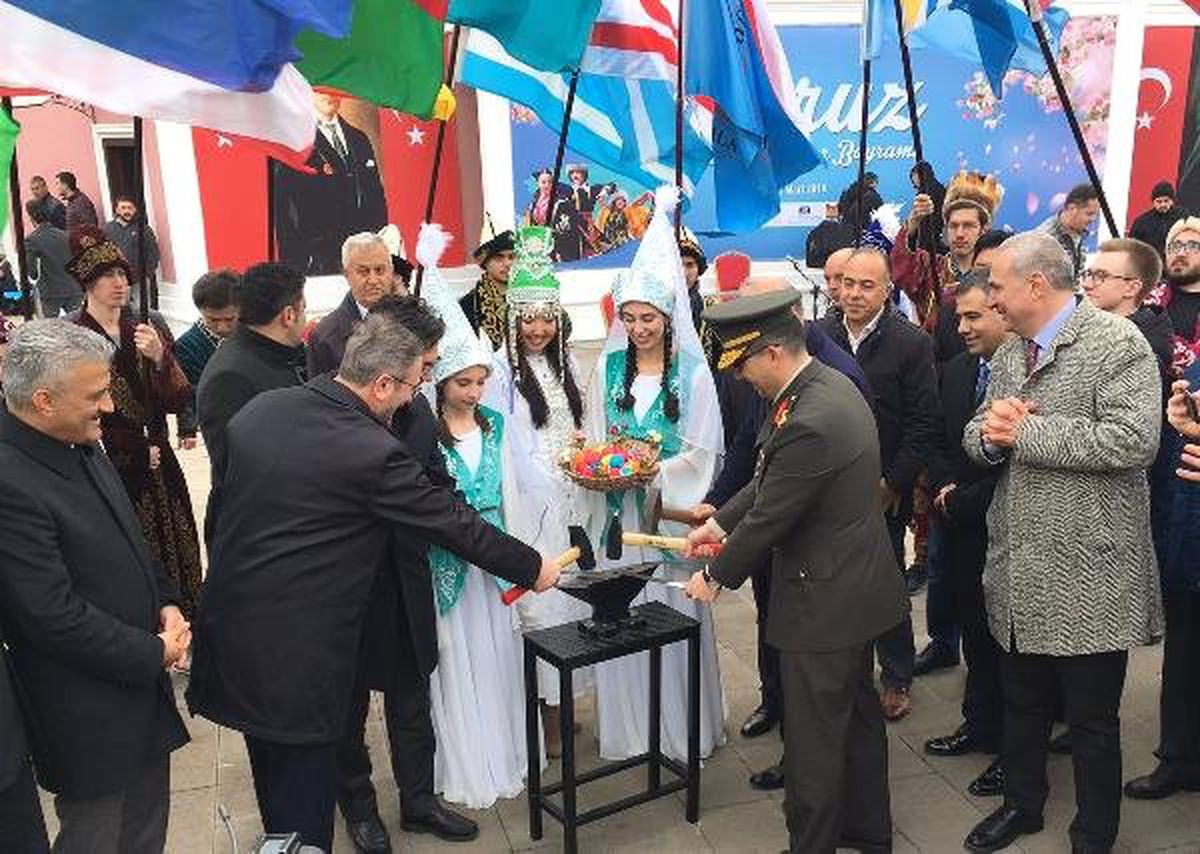 İstanbul\'da Nevruz Kutlaması