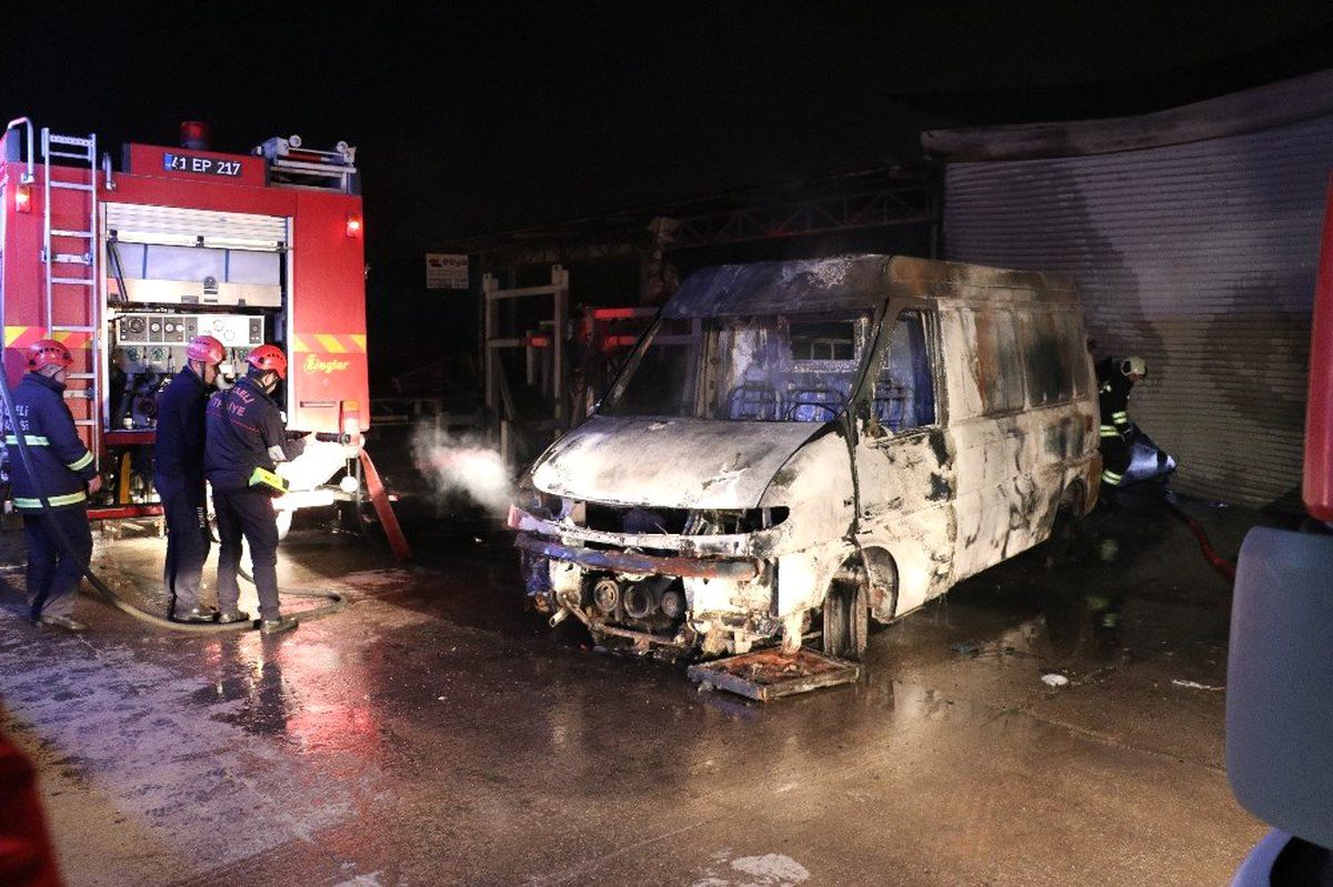 Kocaeli\'de Sanayi Sitesinde Patlama: 1 Ölü, 2 Yaralı