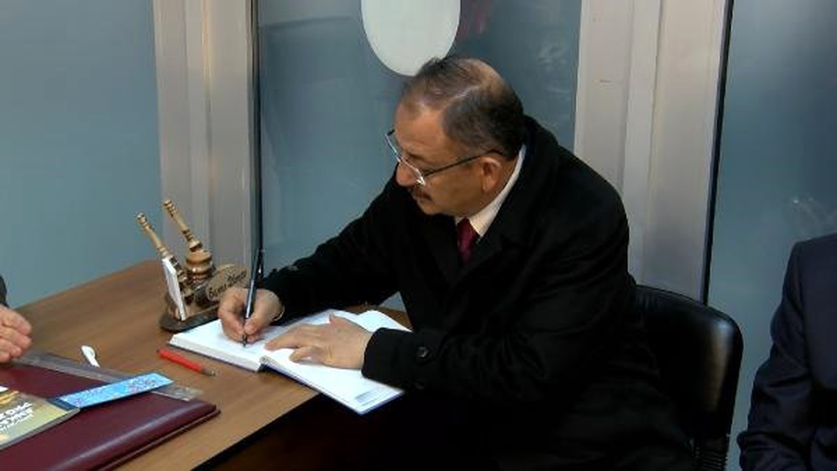 Mehmet Özhaseki: Kötü Adamdı Niye Kankalık Yaptın Bu Adamla Sen? (2)