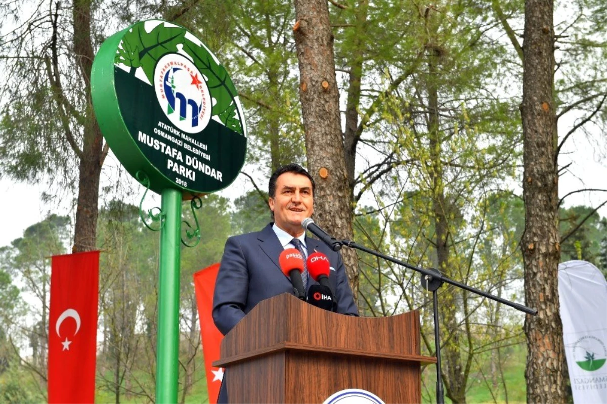 Mustafakemalpaşa\'ya "Mustafa Dündar Parkı"