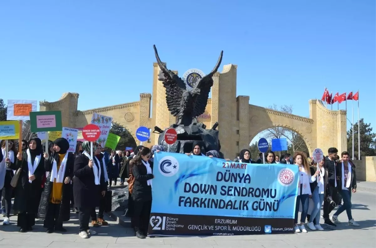 Öğrenciler Down Sendromlular İçin Yürüdü