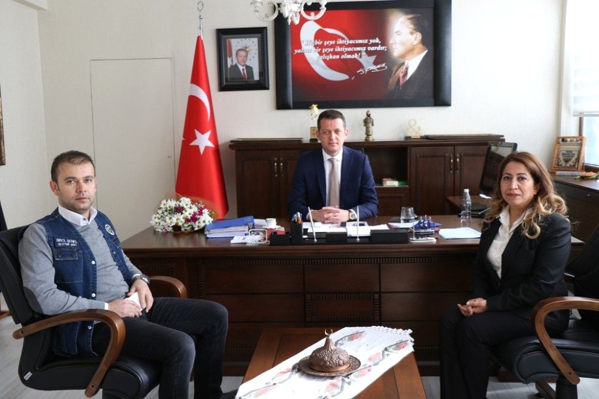 Orman İşletme Müdürü Altunay, Başkan Ürkmezer\'le Bir Araya Geldi