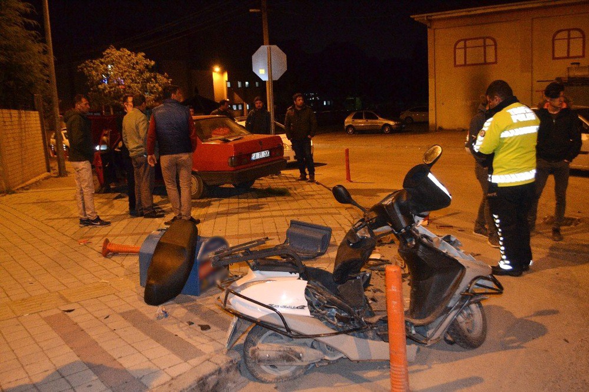 Otomobil ile Motosiklet Çarpıştı: 1 Yaralı