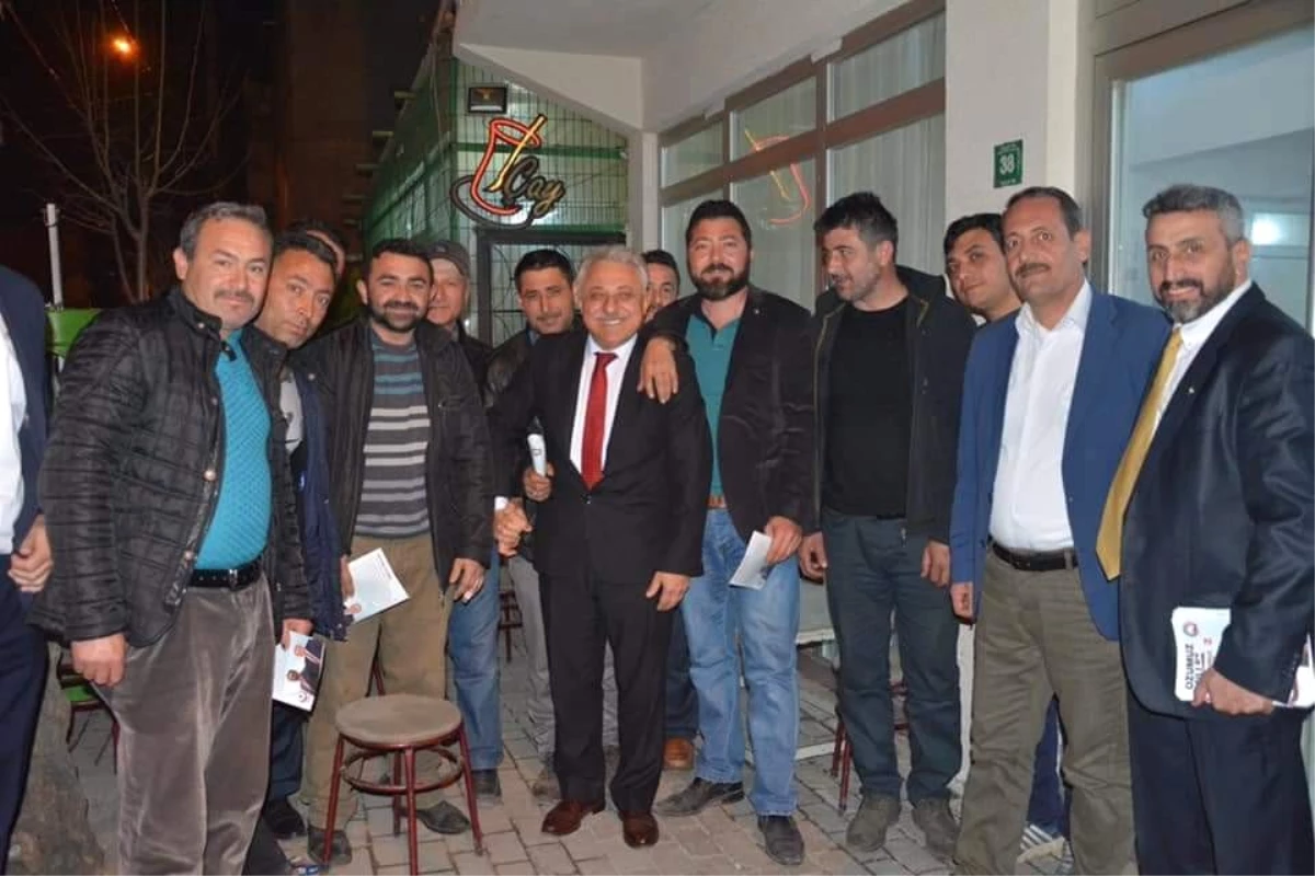 Özbek: "Gençler Değişimden Yana"