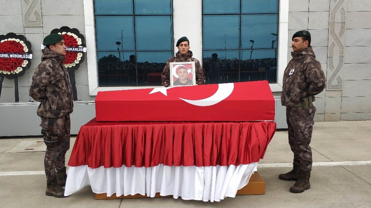 Özel Harekat Polisi 47 Yaşında Kalbine Yenik Düştü