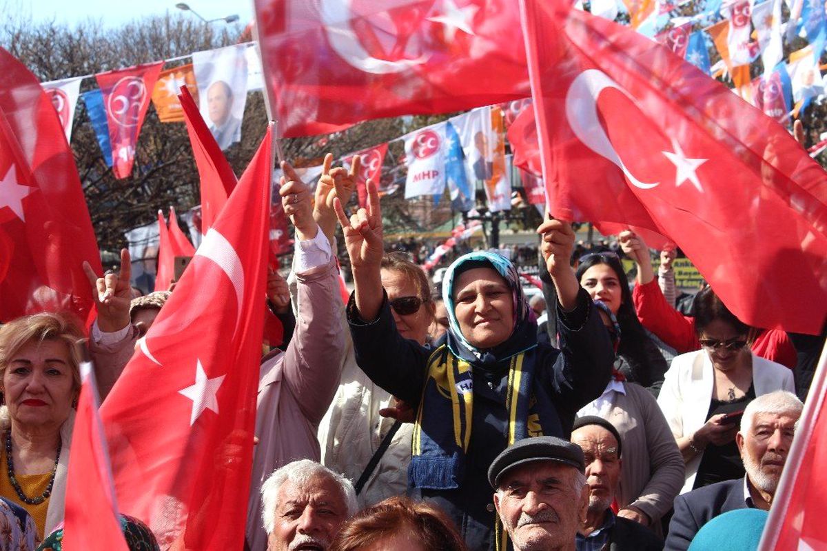 Özhaseki: "Hangi Hünerin Karşılığında 600 Bin Dolar Alıyorsun?"