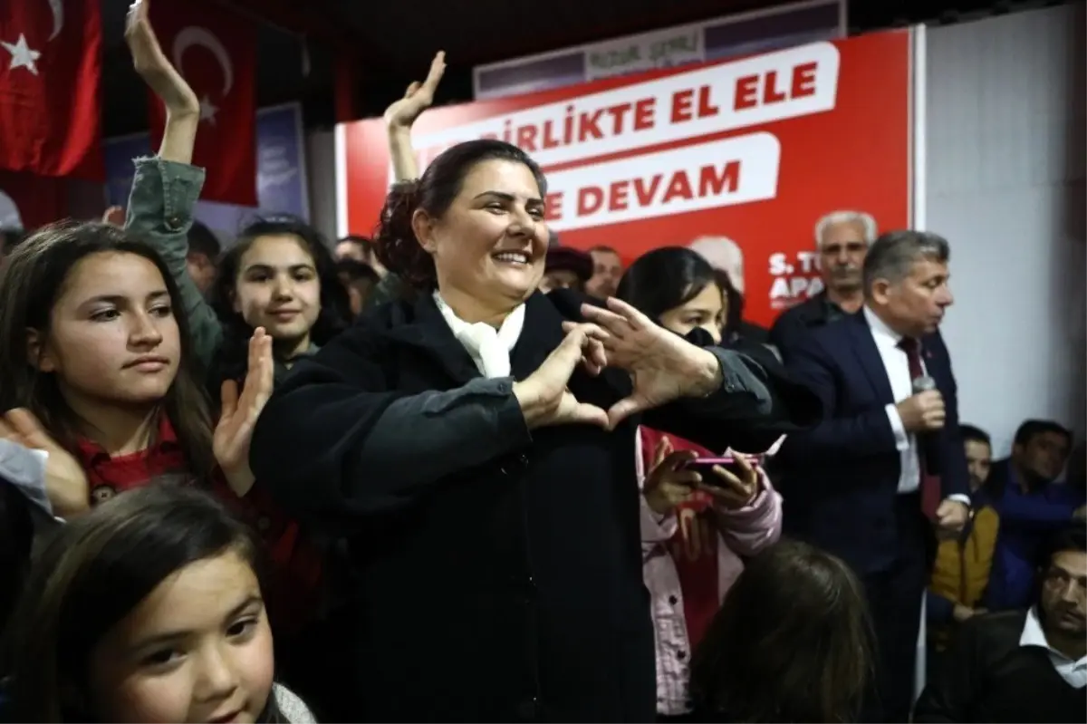 Özlem Çerçioğlu\'ndan Bozdoğan\'da Miting Gibi Açılış