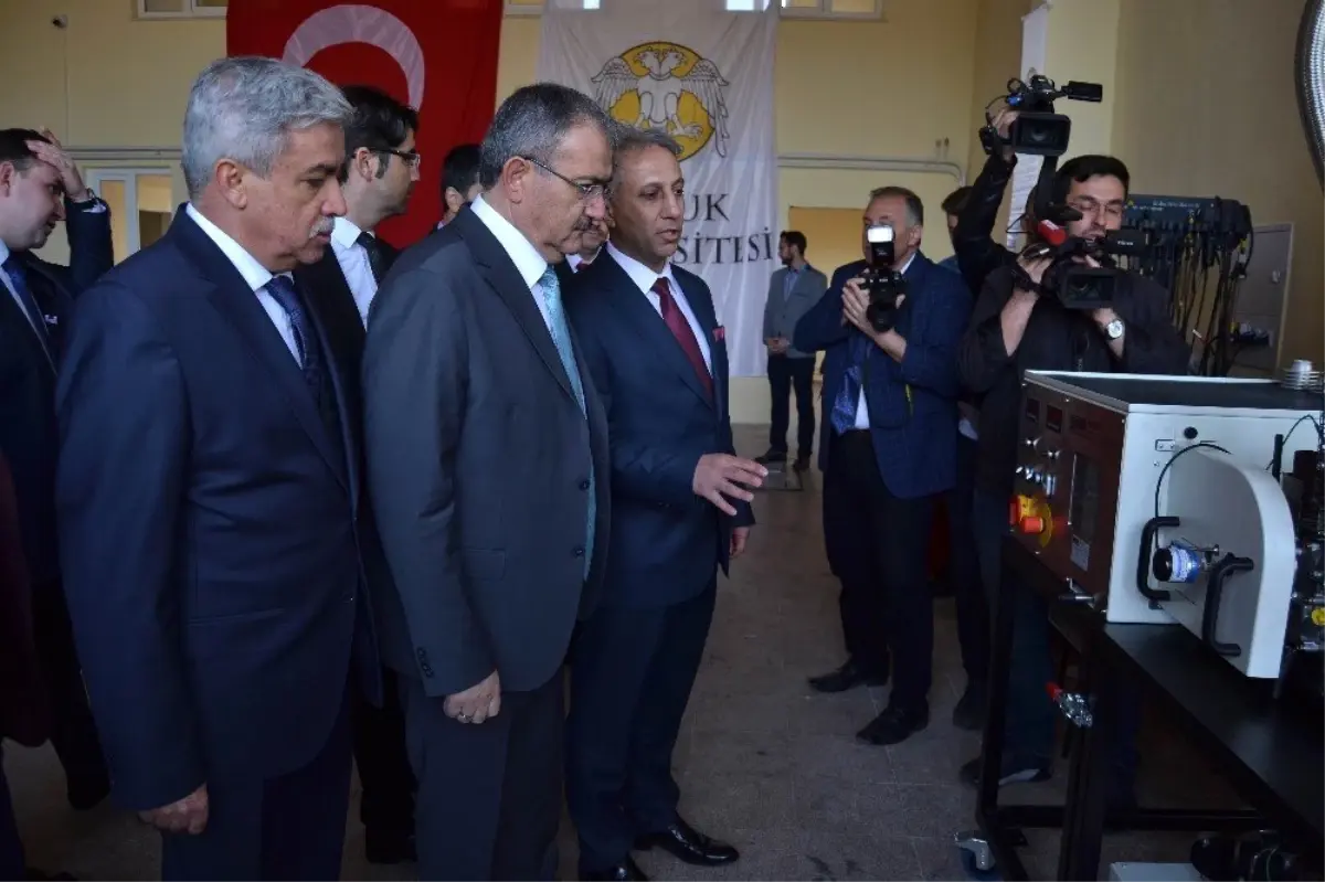 Rektör Şahin: "Dışa Bağımlı Kalmadan Yürümek İstiyoruz"