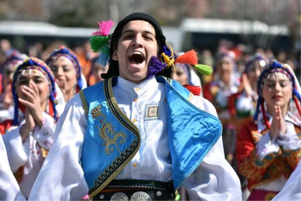 Selçuk Üniversitesi\'nde \'Nevruz\' Coşkusu