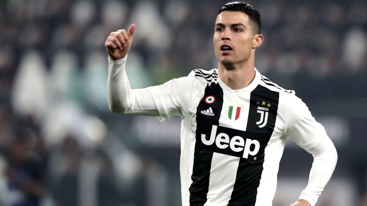 UEFA, Cristiano Ronaldo\'ya 20 Bin Euro Para Cezası Verdi