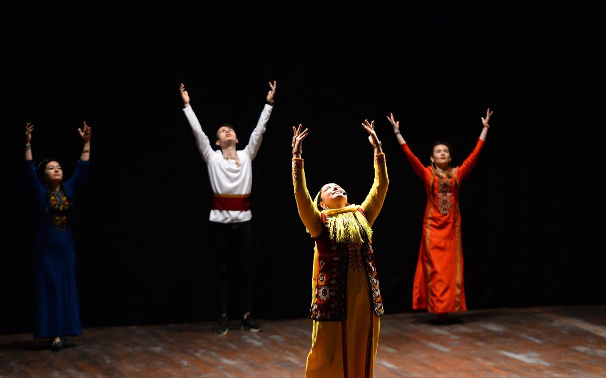 Uşak\'ta Nevruz Kutlaması