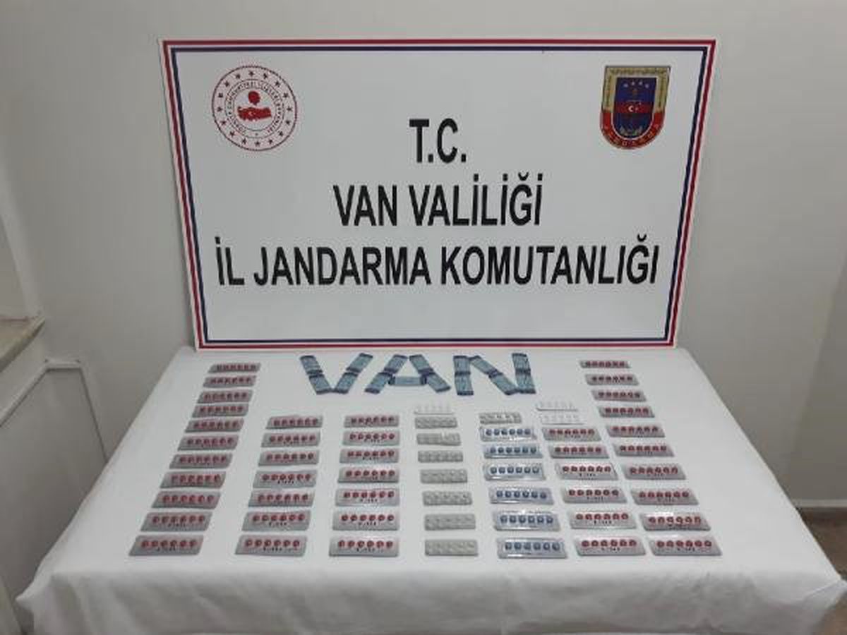 Van\'da Uyuşturucu ve Cinsel İçerikli Hap Ele Geçirildi