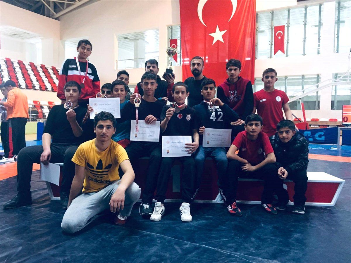 Vanlı Tekvandocuların Başarısı