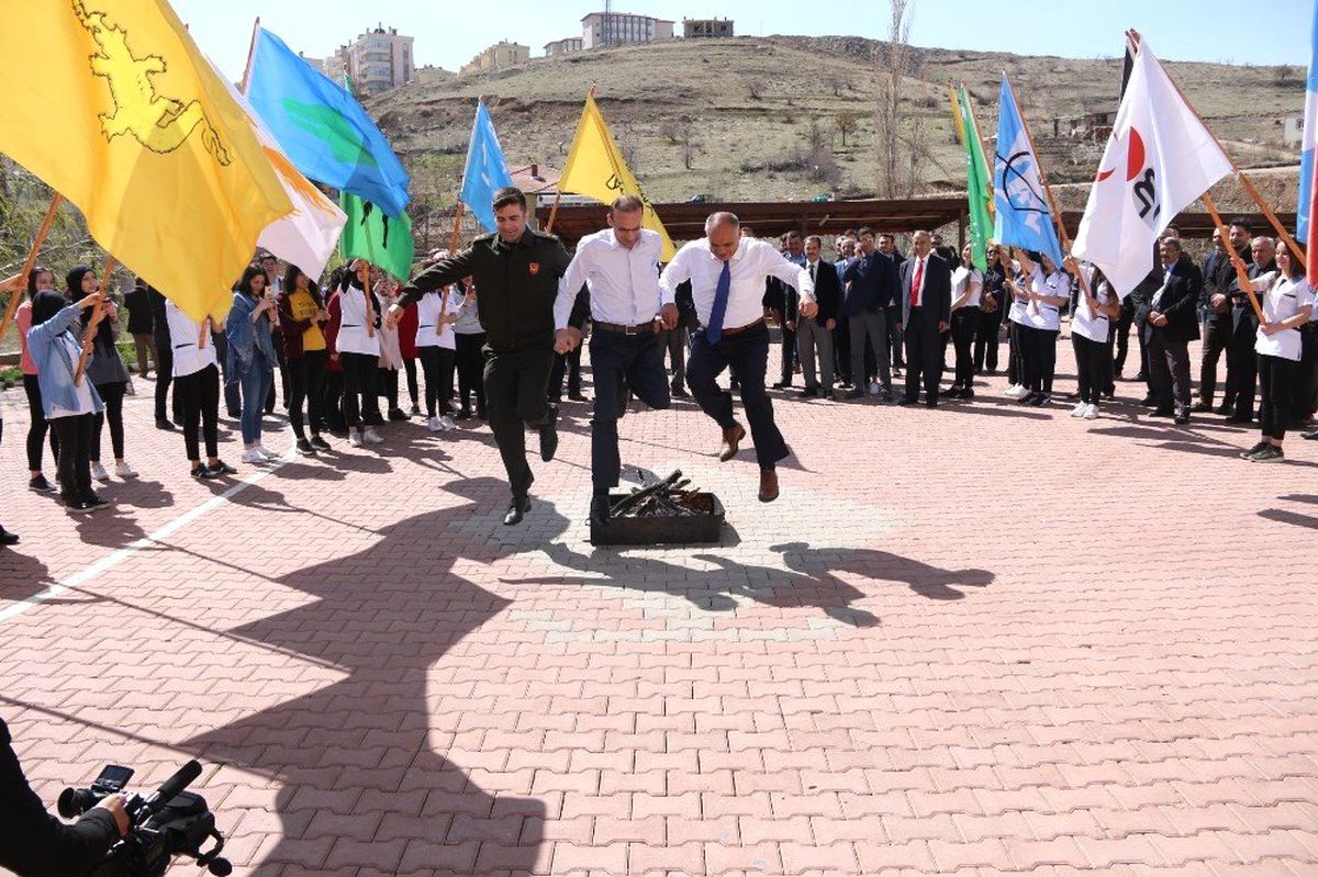 Yahyalı\'da Nevruz Coşkuyla Kutlandı