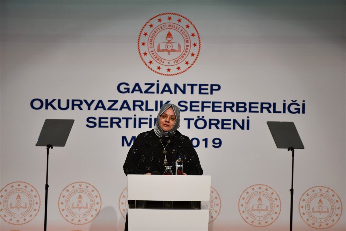 Yüzde 100 Okur Yazar Bir Toplum Olacağız"