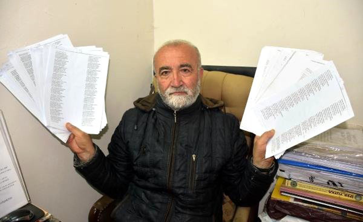 12 Bin 500 Kıtadan Oluşan Şiir Yazdı
