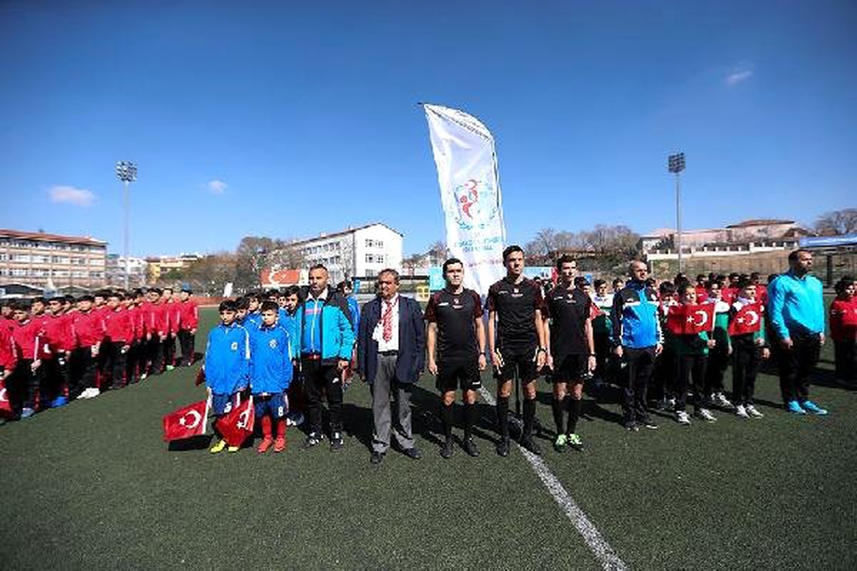 13 Yaş Altı Futbol Gelişim Projesi Turnuvası Başladı