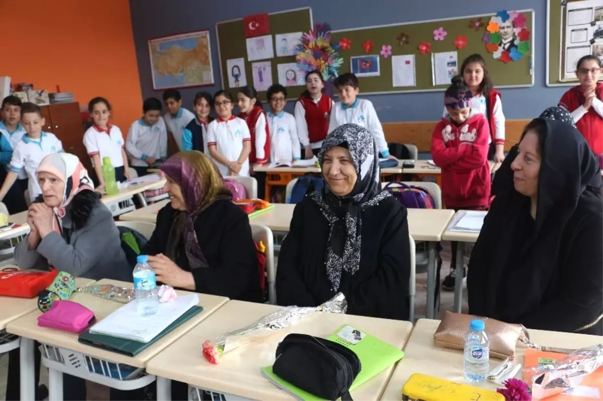 63 Yıl Sonra Okul Sıralarında