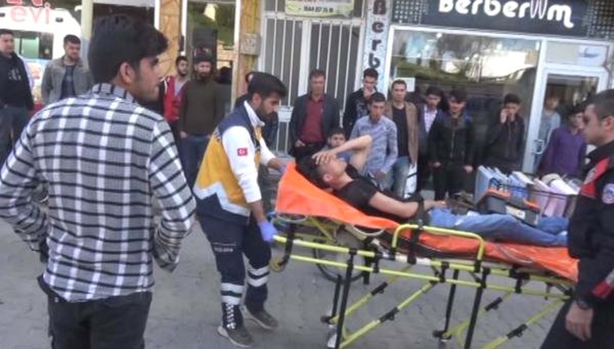 Adıyaman\'da Afganlar Kavga Etti: 1 Yaralı