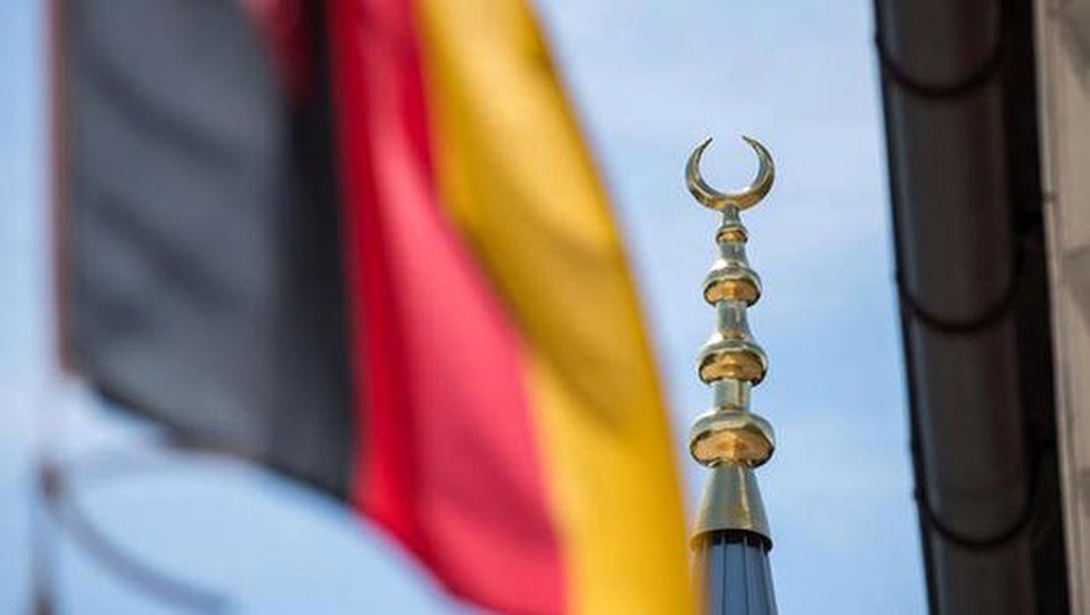 Afd, Minarelerin Yasaklanması İçin Meclise Önerge Verdi